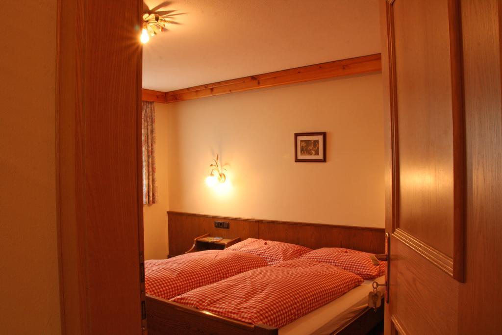 Appartement Mox Тукс Екстериор снимка